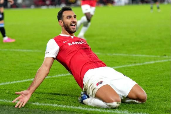 关键时刻西汉姆刷新队史纪录:荷甲节点到来,目标明确,资深球员宣示担当的简单介绍 关键时刻西汉姆刷新队史纪录:荷甲节点到来,目标明确,资深球员宣示担当的简单介绍